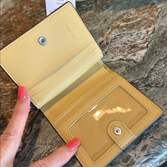 NWT Coach Teri PEANUTS Charlie Brown Bag & Wallet Set - Picture 5 of 6